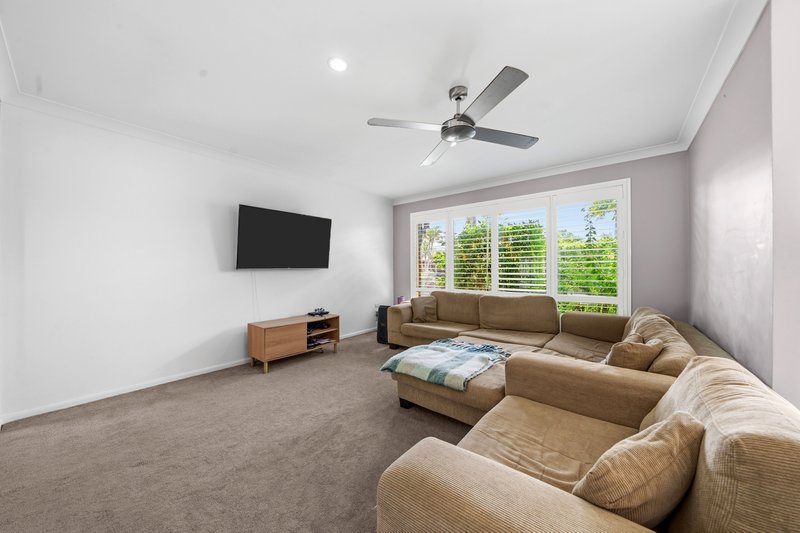 Photo - 6 Thornbill Place, Burleigh Waters QLD 4220 - Image 8