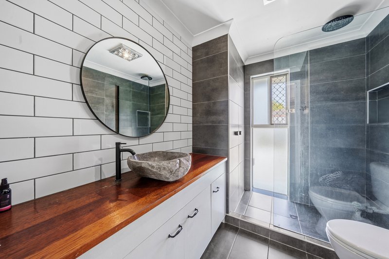 Photo - 6 Thornbill Place, Burleigh Waters QLD 4220 - Image 10