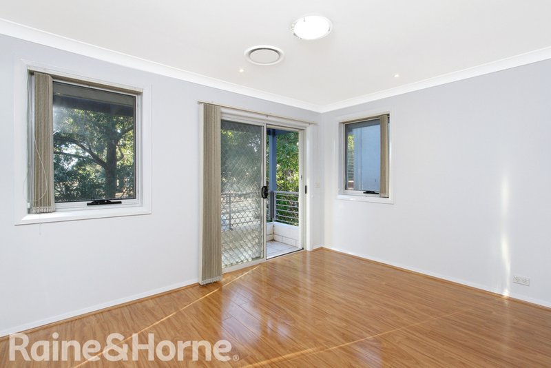 Photo - 6 Tilbury Avenue, Stanhope Gardens NSW 2768 - Image 8