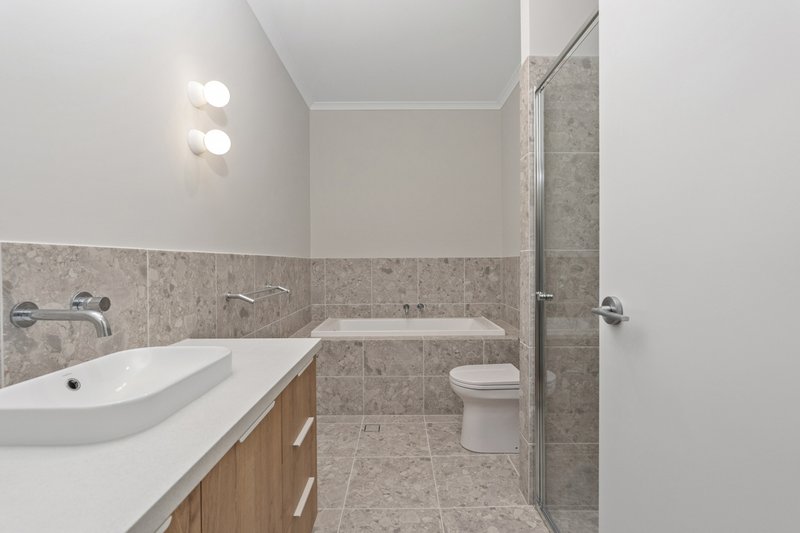 Photo - 6 Tiller Drive, Seaford SA 5169 - Image 7