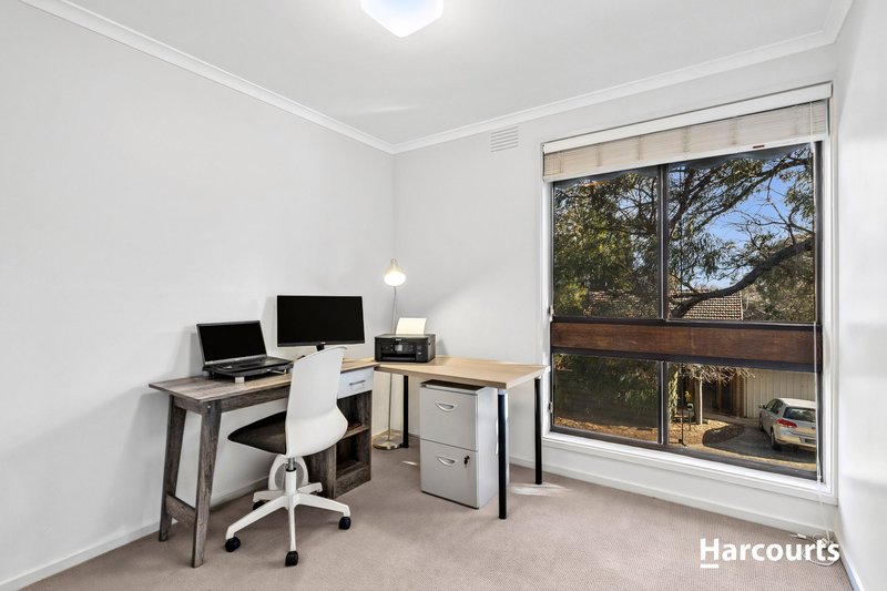 Photo - 6 Tilson Drive, Vermont VIC 3133 - Image 8