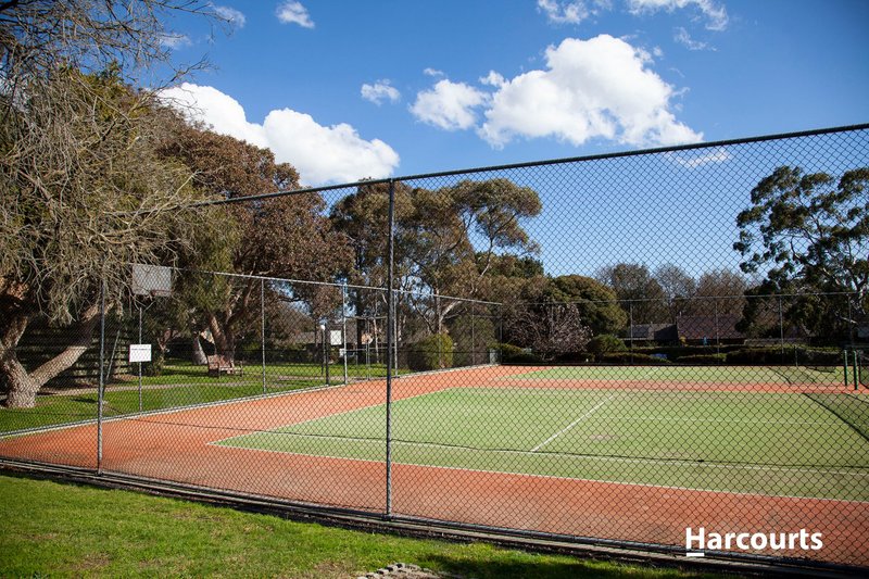 Photo - 6 Tilson Drive, Vermont VIC 3133 - Image 18