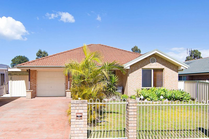 6 Tirriki Close, Buff Point NSW 2262