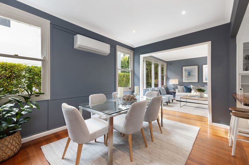 Photo - 6 Tobruk Avenue, St Ives NSW 2075 - Image 5