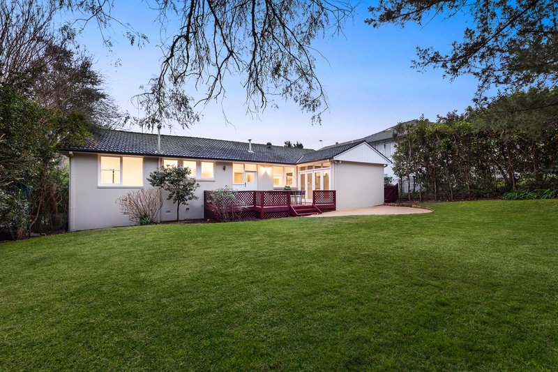 Photo - 6 Tobruk Avenue, St Ives NSW 2075 - Image 10