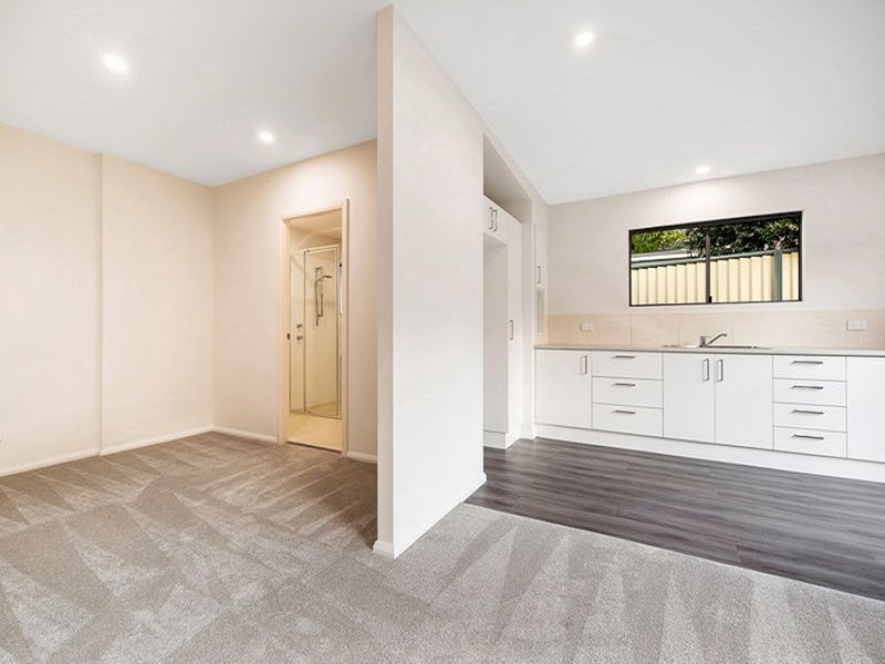 Photo - 6 Toorak Avenue, Erina NSW 2250 - Image 7