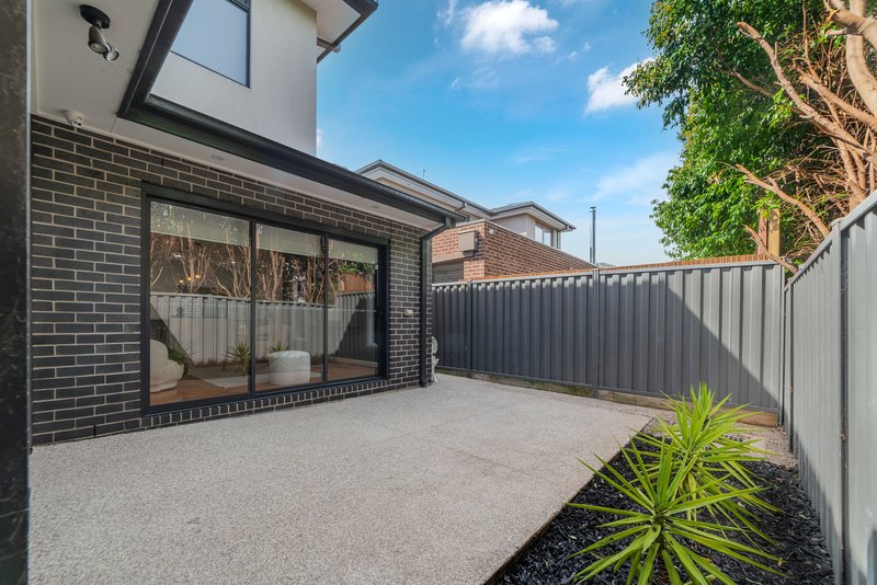 Photo - 6 Topiary Way, Roxburgh Park VIC 3064 - Image 32