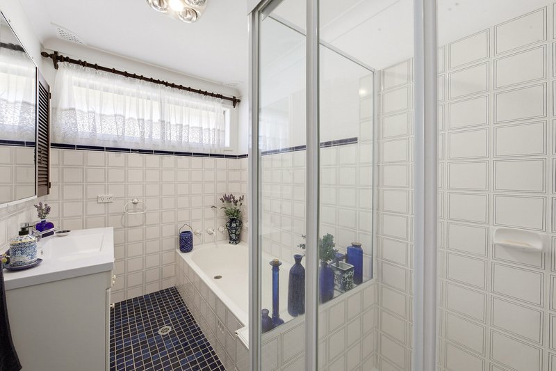Photo - 6 Towner Avenue, Milperra NSW 2214 - Image 7