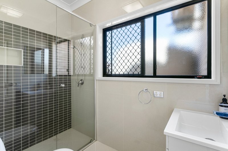 Photo - 6 Townsville Crescent, Deception Bay QLD 4508 - Image 12