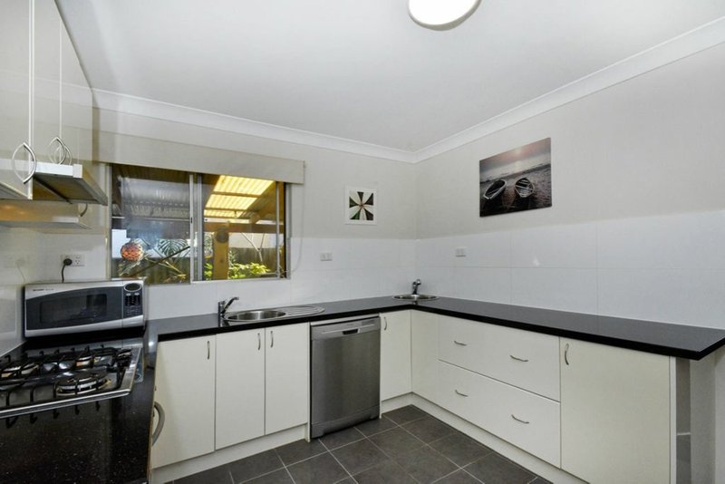 Photo - 6 Trafford Court, Craigie WA 6025 - Image 2