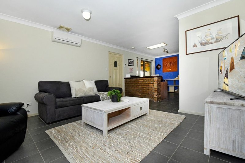 Photo - 6 Trafford Court, Craigie WA 6025 - Image 4