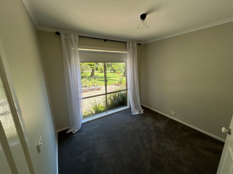 Photo - 6 Tranquil Court, Lakes Entrance VIC 3909 - Image 8