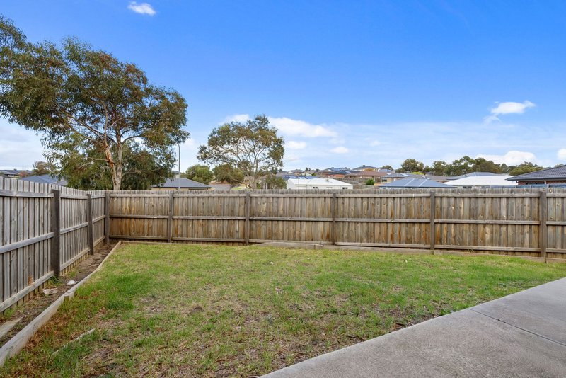 Photo - 6 Trask Rise, Bacchus Marsh VIC 3340 - Image 13