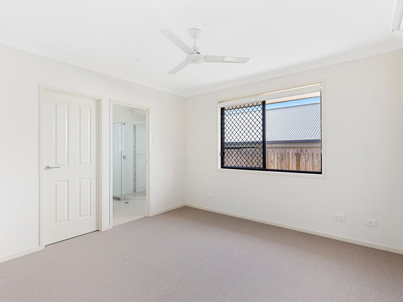 Photo - 6 Trevorrow Way, Ripley QLD 4306 - Image 6