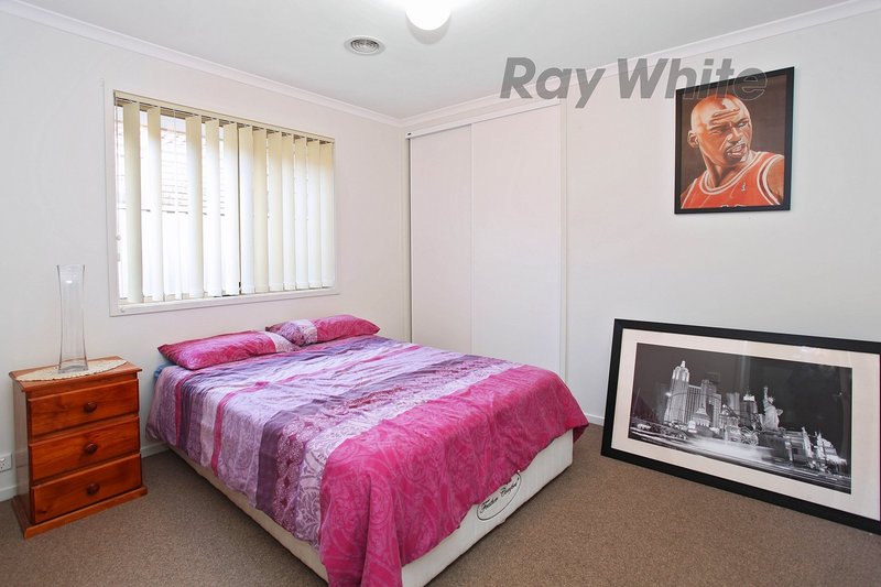 Photo - 6 Trieste Way, Point Cook VIC 3030 - Image 9