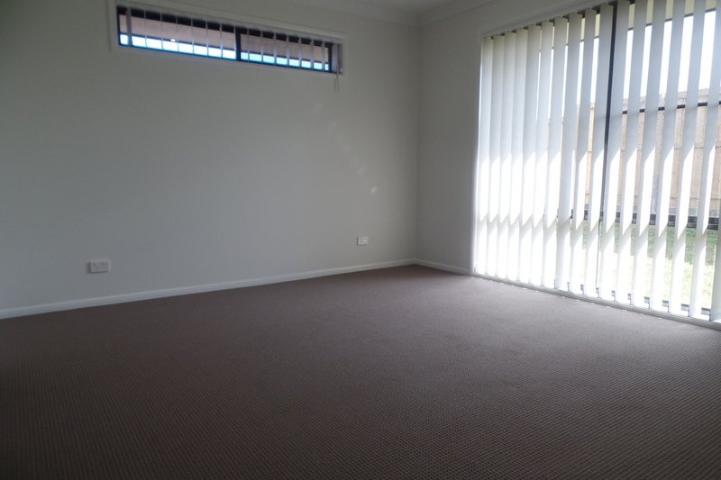 Photo - 6 Triller Street, Aberglasslyn NSW 2320 - Image 6