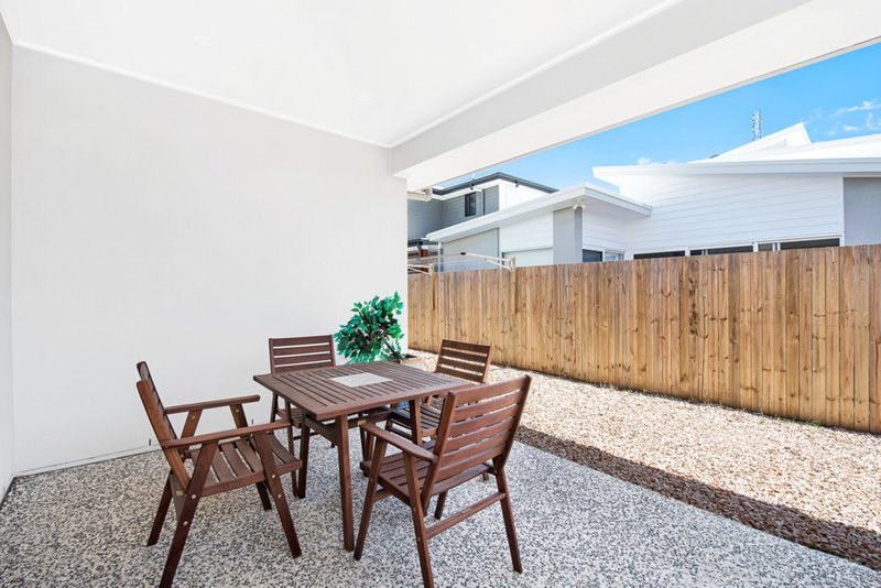 Photo - 6 Triumph Street, Birtinya QLD 4575 - Image 7