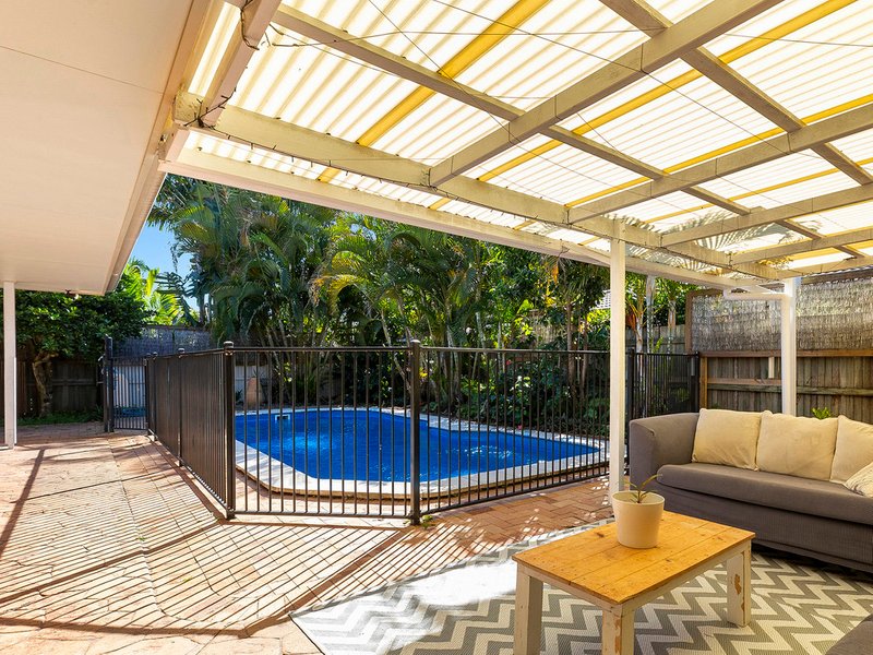 Photo - 6 Troon Court, Tewantin QLD 4565 - Image 6