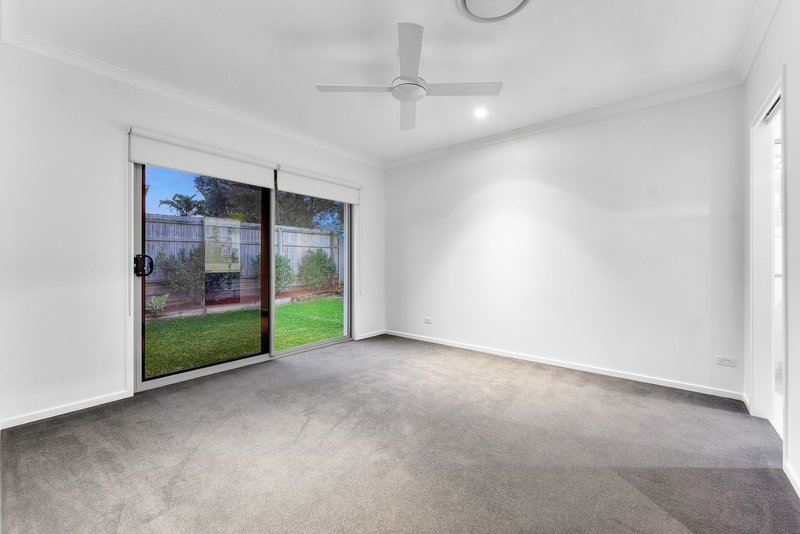 Photo - 6 Troon Street, North Lakes QLD 4509 - Image 7