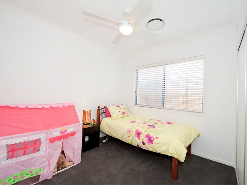 Photo - 6 Troon Street, North Lakes QLD 4509 - Image 15