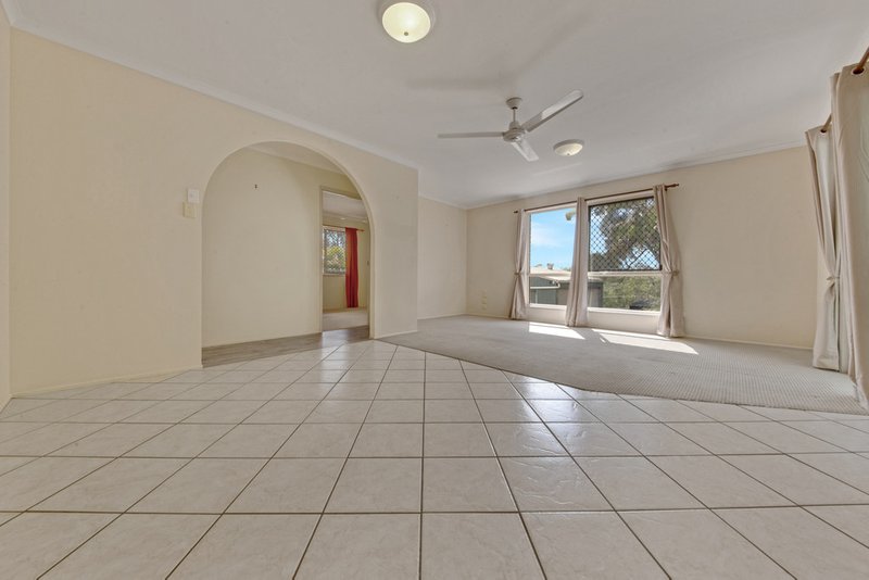 Photo - 6 Tryon Court, Clinton QLD 4680 - Image 16