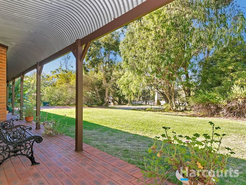 Photo - 6 Tulloch Court, Jandabup WA 6077 - Image 3