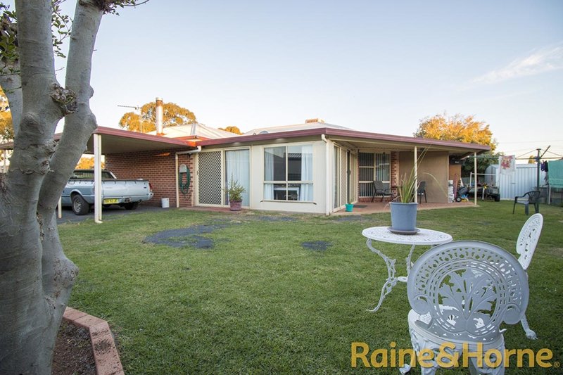 Photo - 6 Tulloch Place, Dubbo NSW 2830 - Image 9