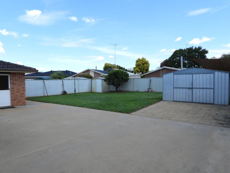 Photo - 6 Turnell Street, Griffith NSW 2680 - Image 12