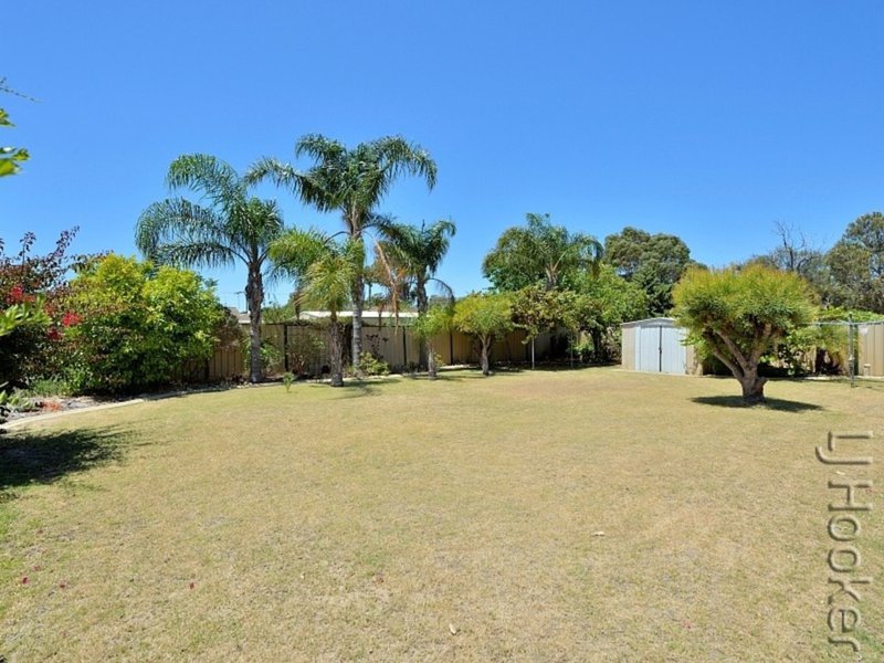 Photo - 6 Underdale Place, Coodanup WA 6210 - Image 7