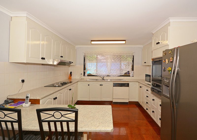 Photo - 6 Ungowa Avenue, Pialba QLD 4655 - Image 3