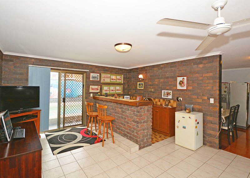 Photo - 6 Ungowa Avenue, Pialba QLD 4655 - Image 8