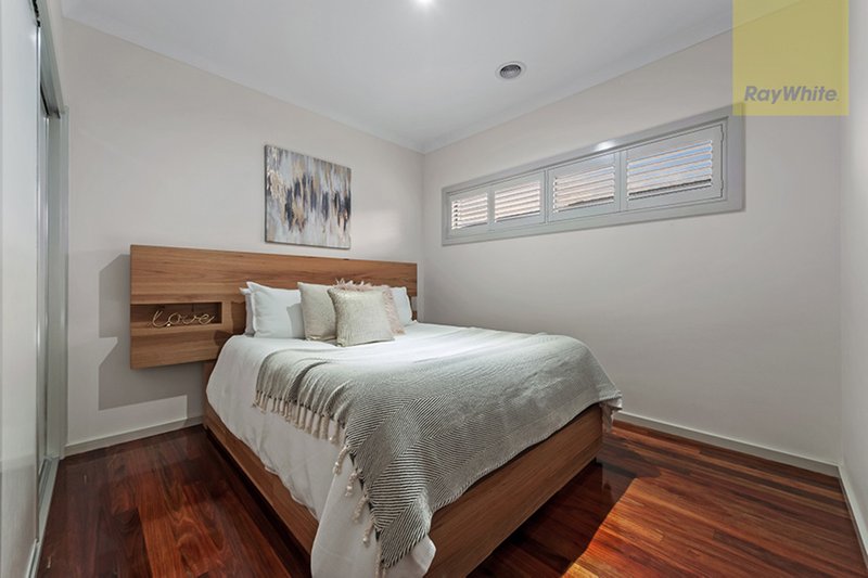 Photo - 6 Vali Road, Craigieburn VIC 3064 - Image 15