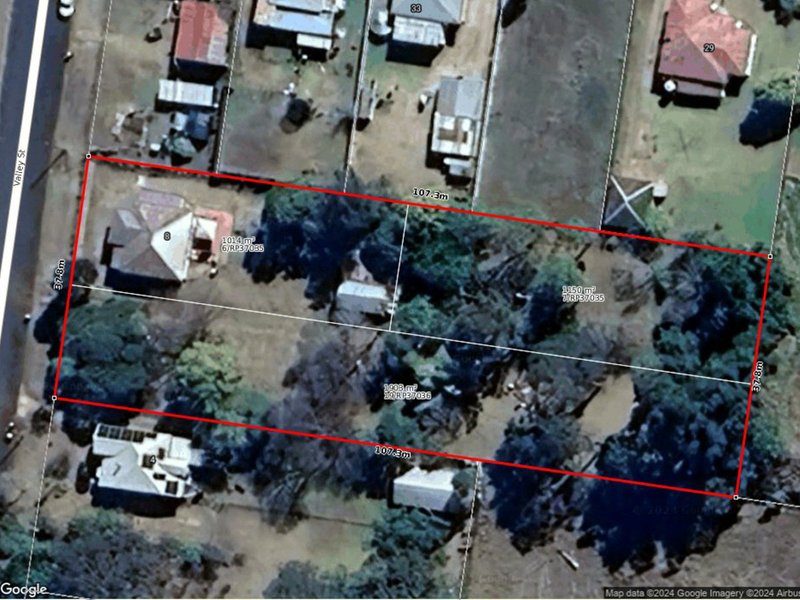 Photo - 6 Valley Street, Kingaroy QLD 4610 - Image 2