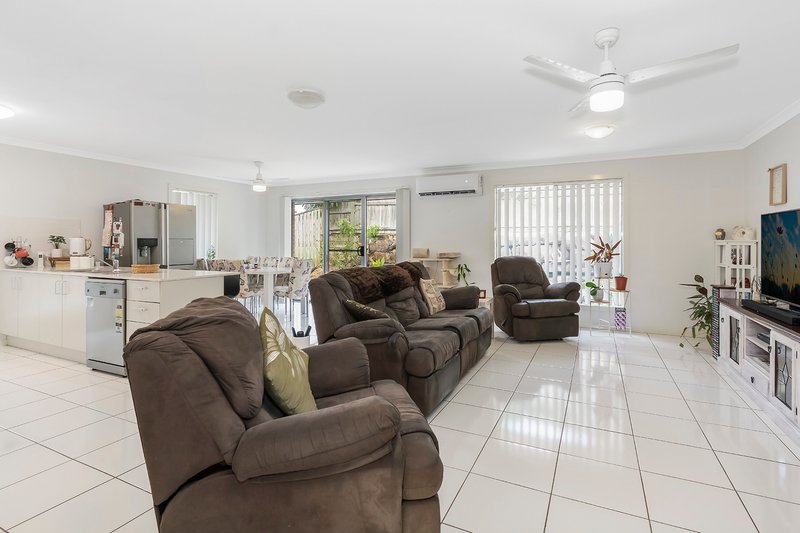 Photo - 6 Venetian Way, Coomera QLD 4209 - Image 3