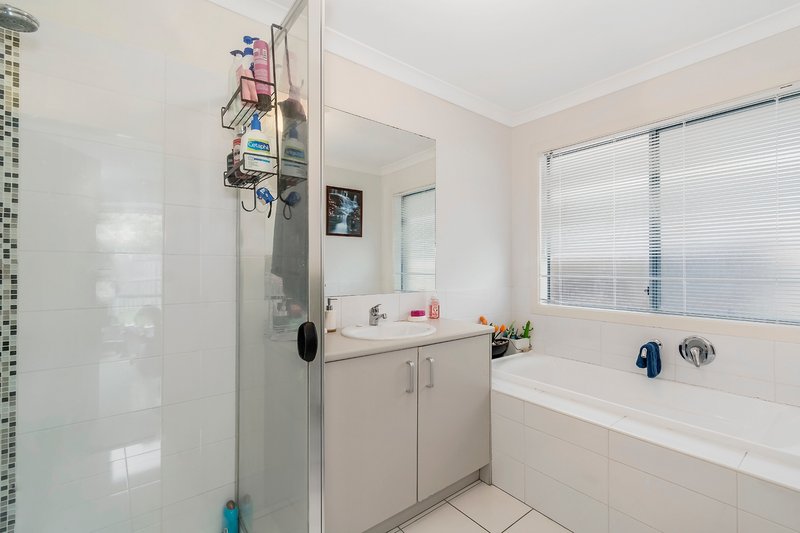 Photo - 6 Venetian Way, Coomera QLD 4209 - Image 9