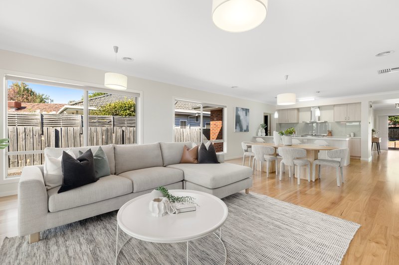 Photo - 6 Vera Street, Murrumbeena VIC 3163 - Image 2