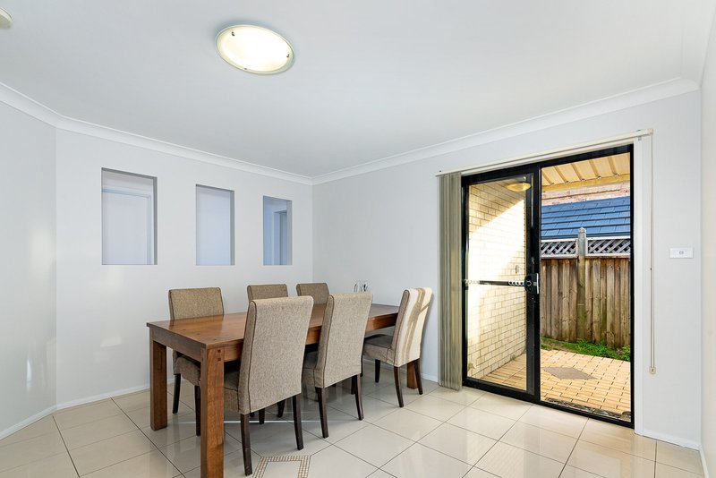 Photo - 6 Vernonia Avenue, Kellyville NSW 2155 - Image 3