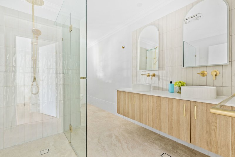 Photo - 6 Victoria Crescent, Toowong QLD 4066 - Image 11