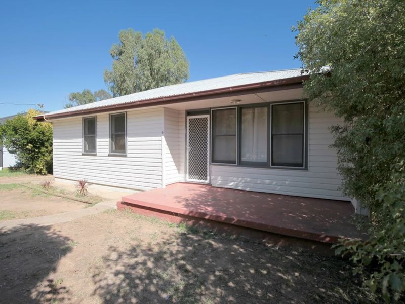 6 Victoria Street, Mount Austin NSW 2650