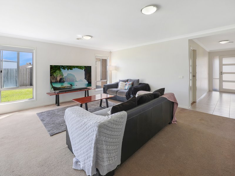 Photo - 6 Victory Court, Portland VIC 3305 - Image 3