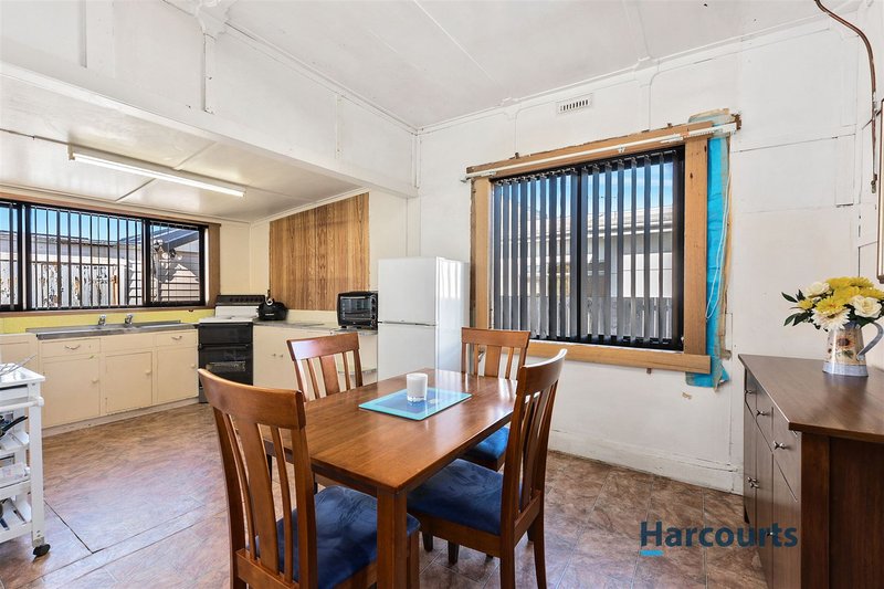 Photo - 6 Vincent Street, Ulverstone TAS 7315 - Image 5