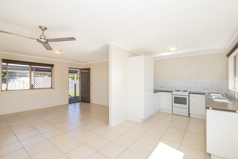 Photo - 6 Violet Court, Bongaree QLD 4507 - Image 8