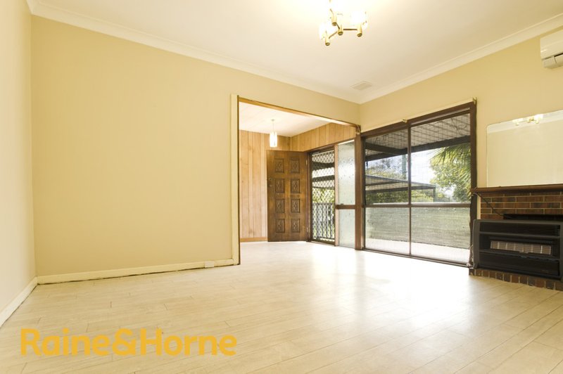 Photo - 6 Vixen Street, Withers WA 6230 - Image 4