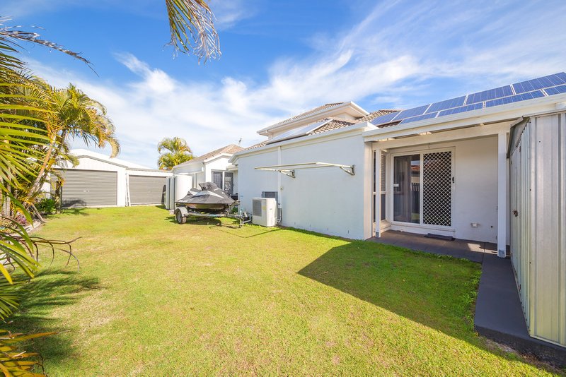 Photo - 6 Voyagers Drive, Banksia Beach QLD 4507 - Image 4