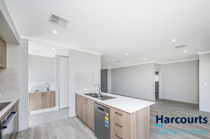 Photo - 6 Walker Road, Bullsbrook WA 6084 - Image 8