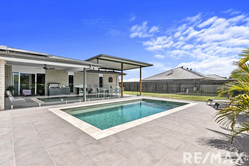 Photo - 6 Wallace Crt , Urangan QLD 4655 - Image 21