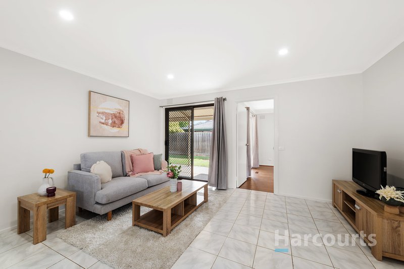 Photo - 6 Wallace Road, Wantirna South VIC 3152 - Image 5