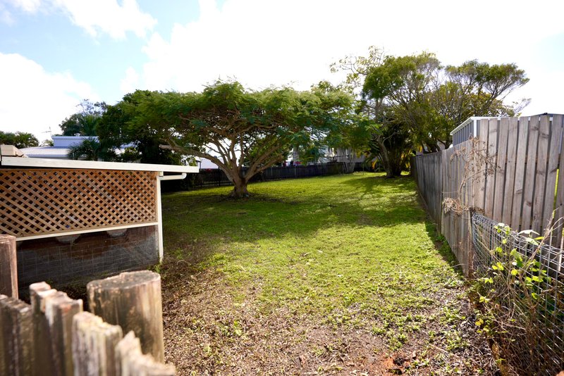 Photo - 6 Wallace Street, Bucasia QLD 4750 - Image 15