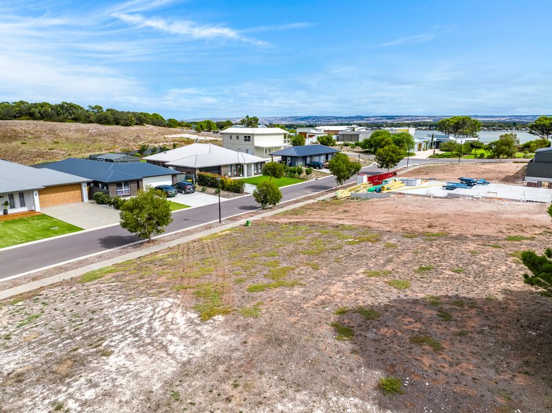 Photo - 6 Wallace Street, Hindmarsh Island SA 5214 - Image 9