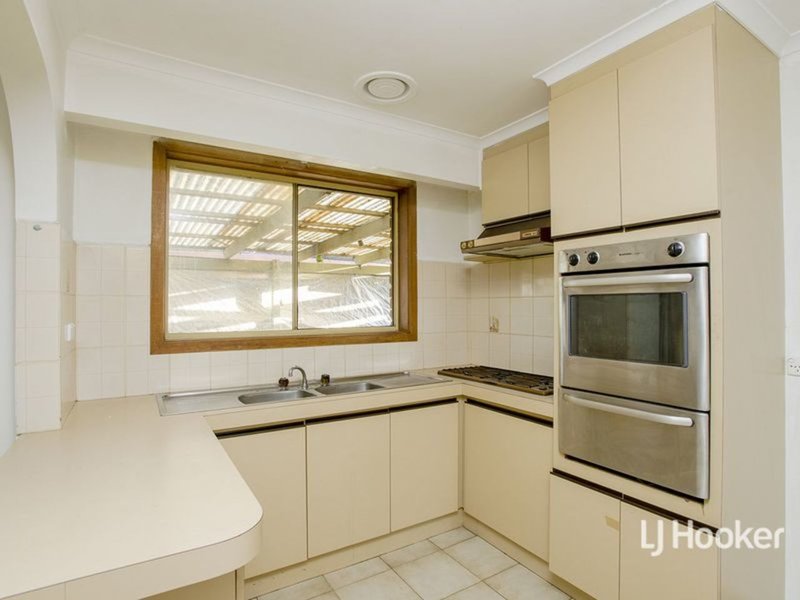 Photo - 6 Wallara Road, Werribee VIC 3030 - Image 5